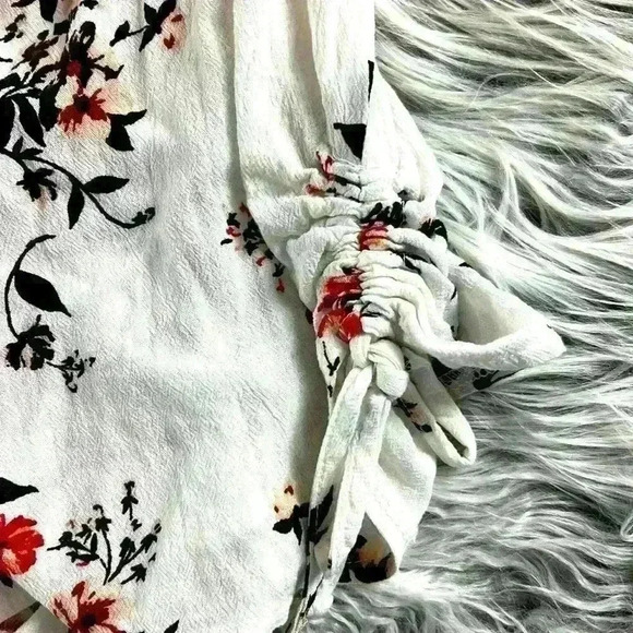 Kendall & Kylie Floral Long Sleeve Romper with adjustable straps, XS - Picture 10 of 10